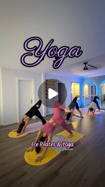 Akşam yoga dersi